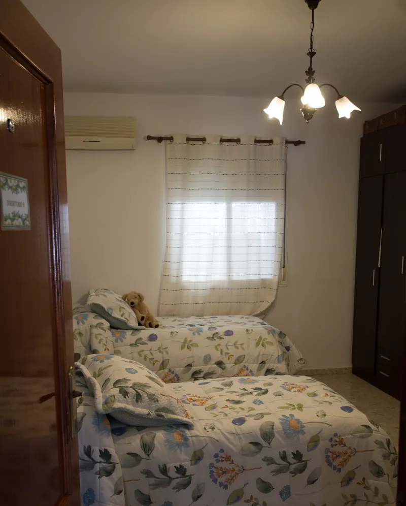 Habitación luminosa y adaptada de la residencia Fuente Clara